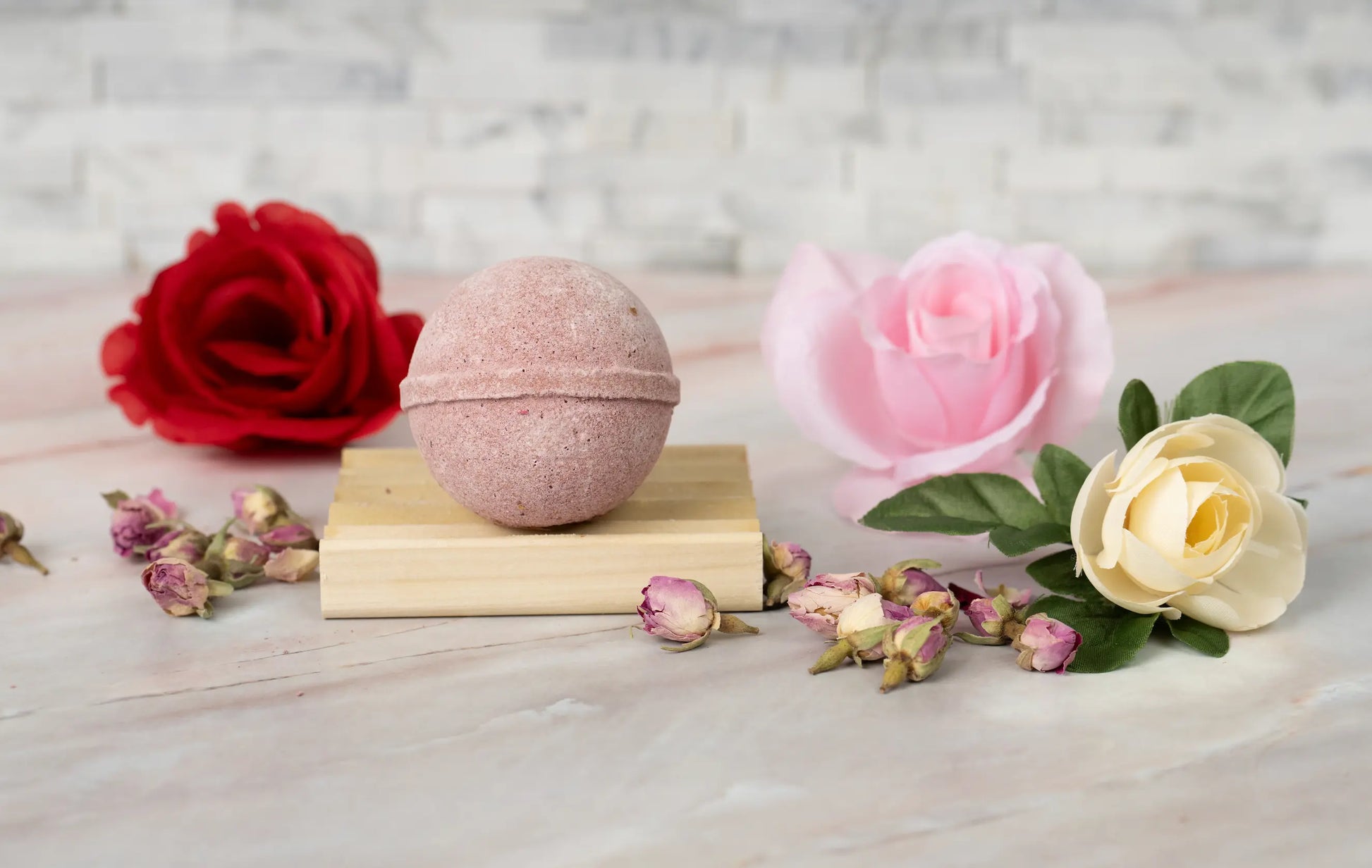 Bed of Roses Bath Bomb - Kreiner Natural Soap