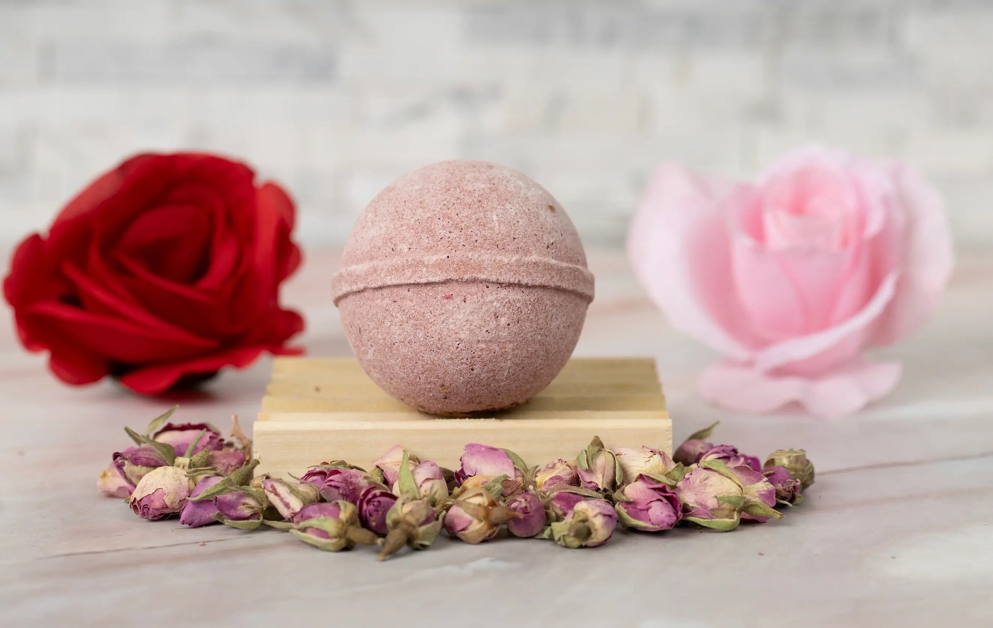 Bed of Roses Bath Bomb - Kreiner Natural Soap